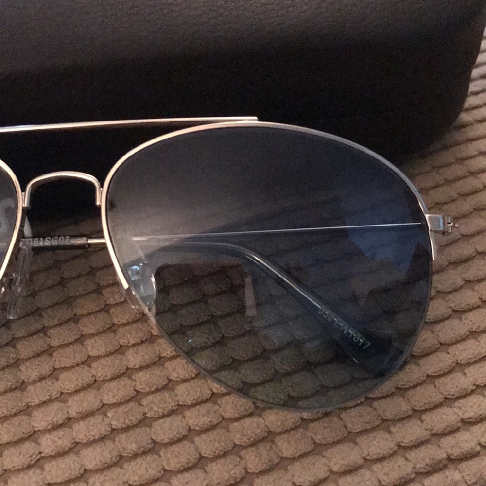 SO SUNGLASSES - Picture 4 of 4